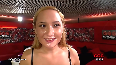 Sexy young blonde give updatohaper a hot oral