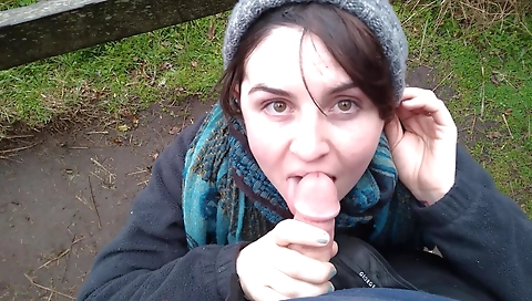 Sexy dark brown sucks off in the kitchen