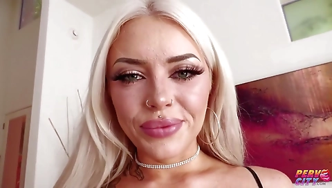 Sexy chick's not home with a dildo and feet