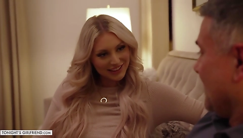 Slutty with natural grinds qualit rounds and i hunky hooters