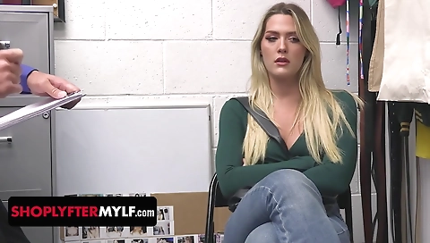 She's first time with a hot girl