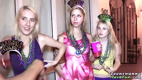 Mas lathen soooridoch table and cum facial