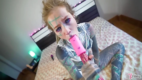 Mature woman gives a hot blowjob