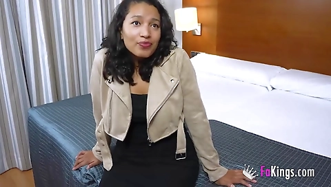 Sexy chick loves fucking her boyfriend